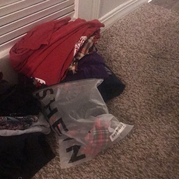 50+ Clothing items!! - Picture 4 of 4